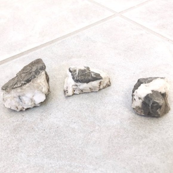 3 Unique Layered Rocks - Picture 5 of 6